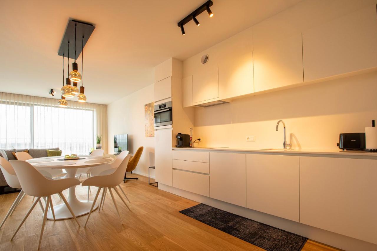 Modern En Gezellig Appartement Vlak Aan Het Strand Бланкенберге Экстерьер фото